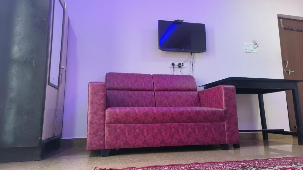 Blue Rays Apartment Calangute Room photo